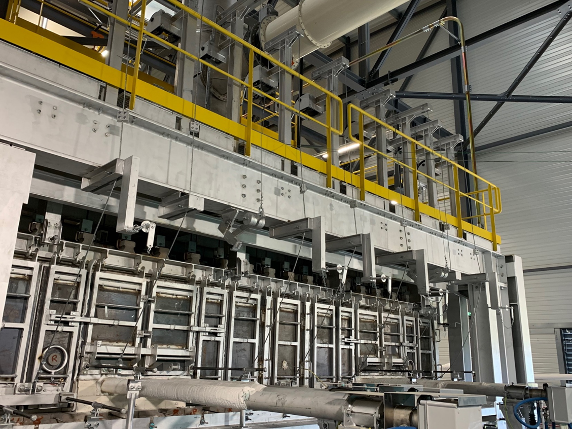Instalace ocelové konstrukce pece, ventilace pece a feederů