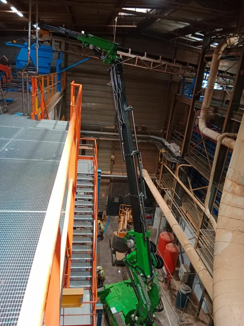 Výroba a instalace ocelové konstrukce, zásobníku a linky na dřevovláknitou izolaci3.jpg